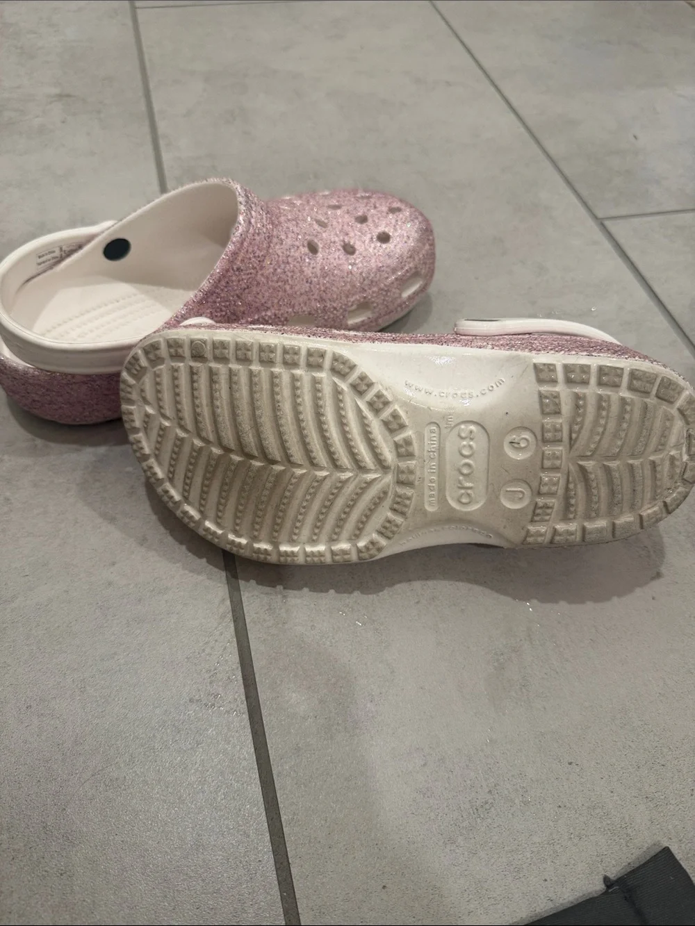 CROCS comfortable stylish